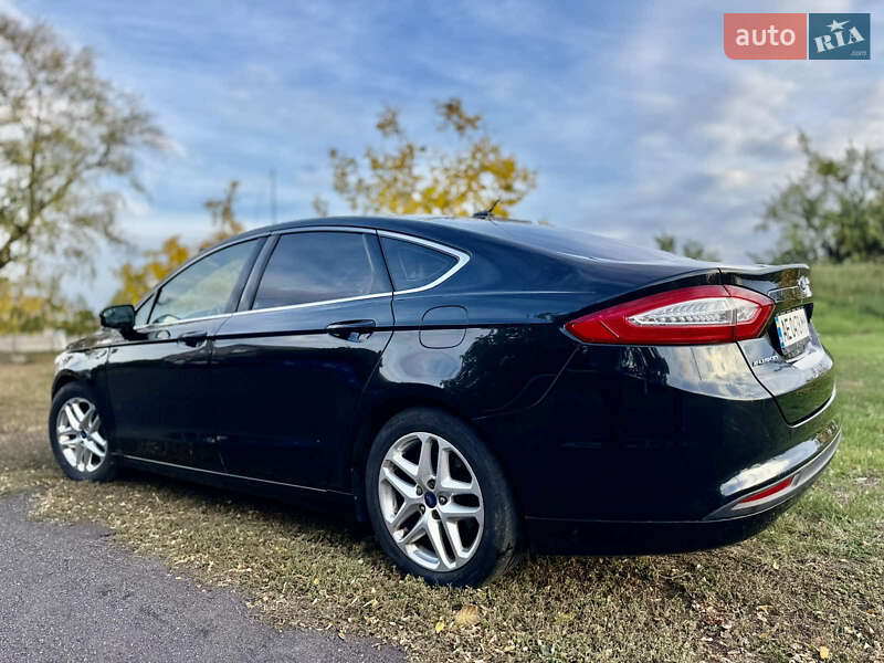 Седан Ford Fusion 2013 в Днепре