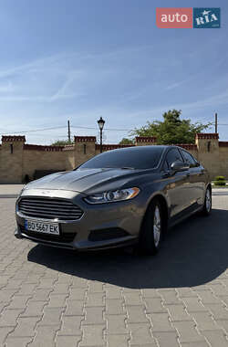 Седан Ford Fusion 2013 в 