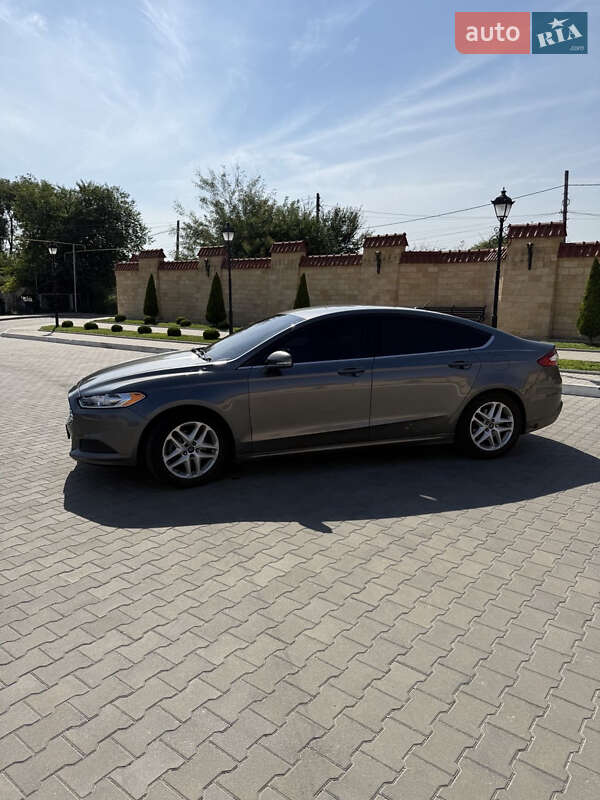 Седан Ford Fusion 2013 в Ізмаїлі