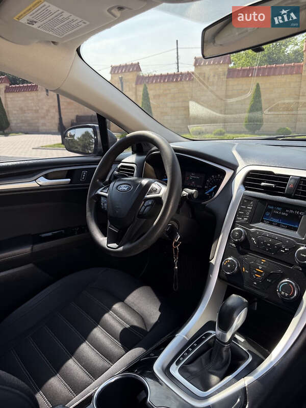 Седан Ford Fusion 2013 в Ізмаїлі