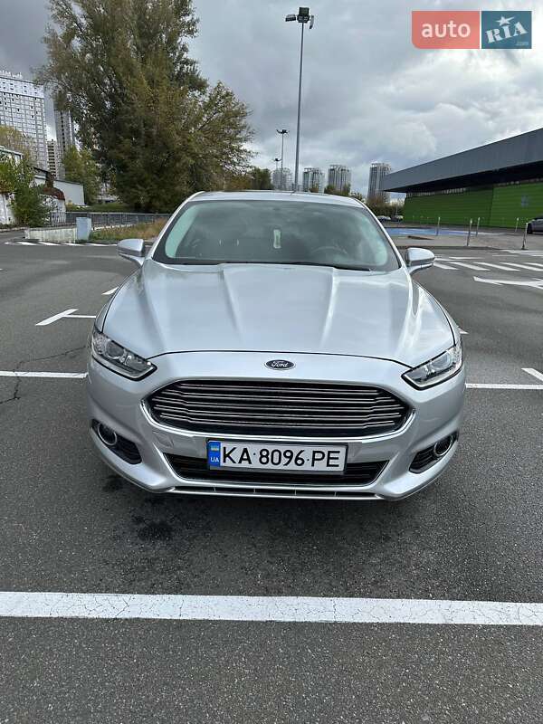Седан Ford Fusion 2013 в Києві фото 10 Седан Ford Fusion 2013 в Києві