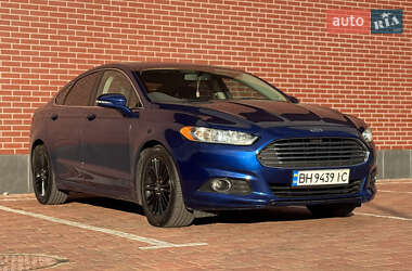 Седан Ford Fusion 2014 в 
