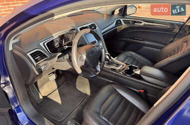 Седан Ford Fusion 2014 в 