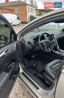 Седан Ford Fusion 2014 в  фото 10 Седан Ford Fusion 2014 в