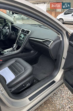 Седан Ford Fusion 2014 в  фото 12 Седан Ford Fusion 2014 в