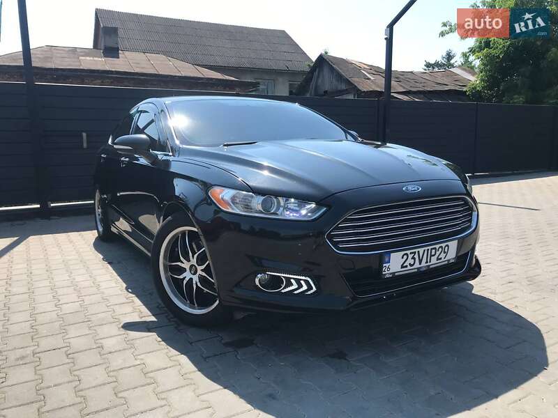 Седан Ford Fusion 2014 в 