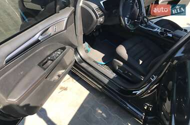 Седан Ford Fusion 2014 в 