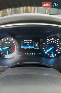 Седан Ford Fusion 2014 в 