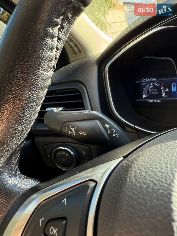 Седан Ford Fusion 2016 в Львові