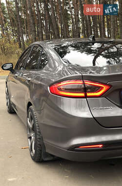 Седан Ford Fusion 2013 в  фото 6 Седан Ford Fusion 2013 в