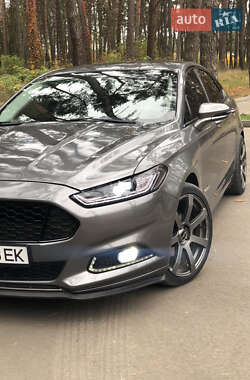 Седан Ford Fusion 2013 в  фото 10 Седан Ford Fusion 2013 в