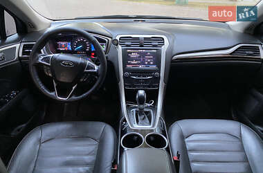 Седан Ford Fusion 2013 в  фото 21 Седан Ford Fusion 2013 в
