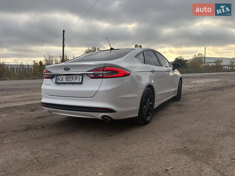 Седан Ford Fusion 2016 в Борисполі