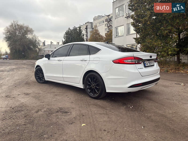 Седан Ford Fusion 2016 в Борисполі
