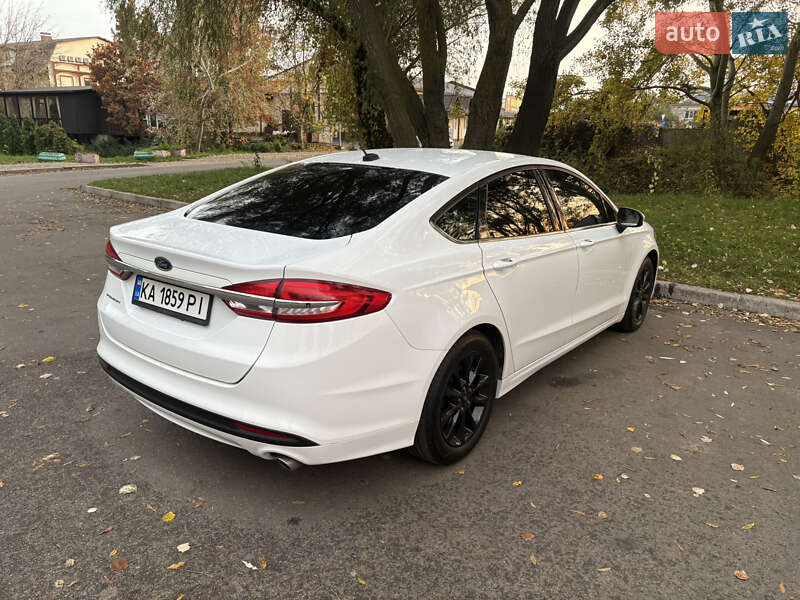 Седан Ford Fusion 2016 в Борисполі