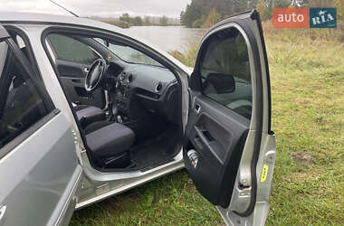 Хетчбек Ford Fusion 2011 в 