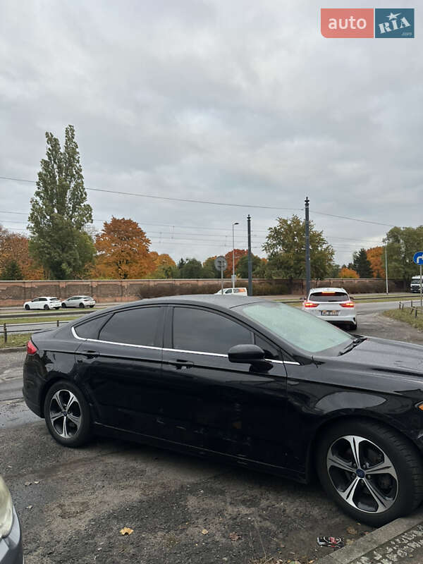 Седан Ford Fusion 2017 в Львові