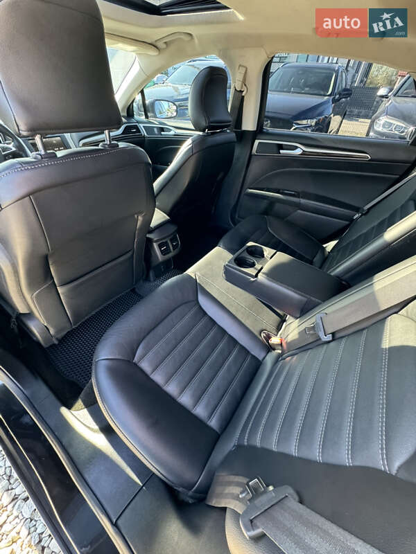 Седан Ford Fusion 2015 в Ивано-Франковске