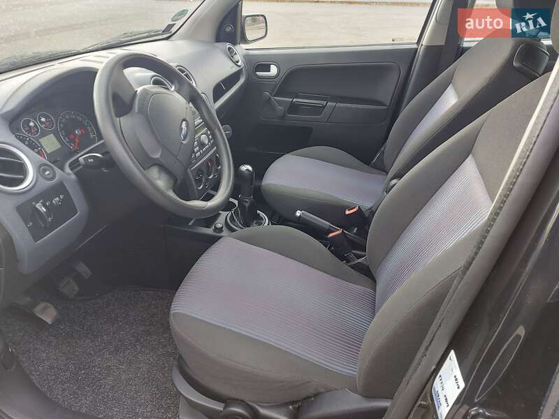 Хэтчбек Ford Fusion 2007 в Первомайске фото 3 Хэтчбек Ford Fusion 2007 в Первомайске