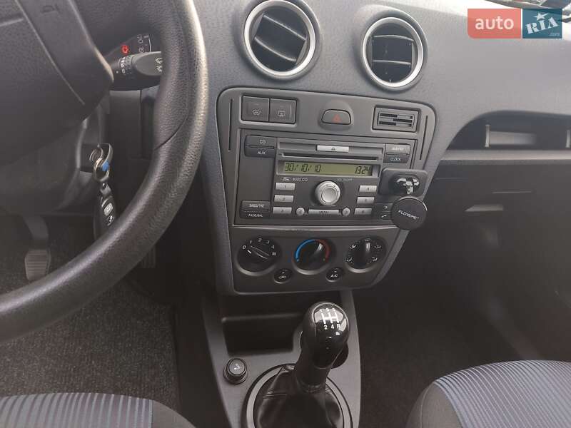 Хэтчбек Ford Fusion 2007 в Первомайске фото 14 Хэтчбек Ford Fusion 2007 в Первомайске
