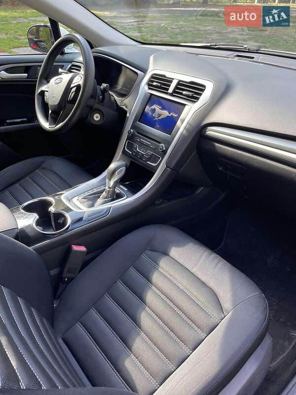 Седан Ford Fusion 2014 в Одессе