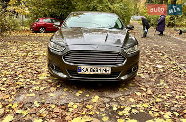 Седан Ford Fusion 2015 в  фото 7 Седан Ford Fusion 2015 в