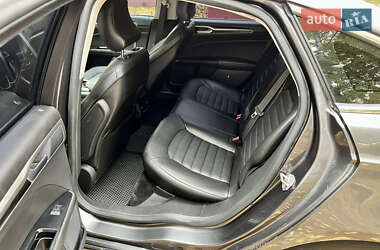 Седан Ford Fusion 2015 в  фото 13 Седан Ford Fusion 2015 в