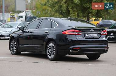 Седан Ford Fusion 2016 в  фото 5 Седан Ford Fusion 2016 в