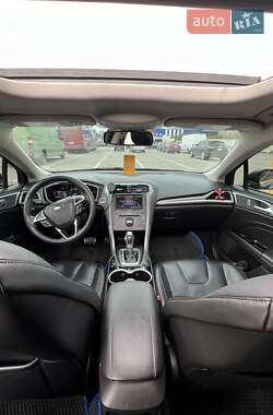 Седан Ford Fusion 2014 в 