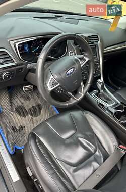 Седан Ford Fusion 2014 в 