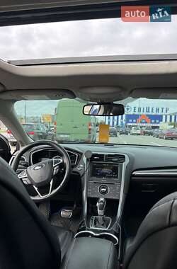 Седан Ford Fusion 2014 в 