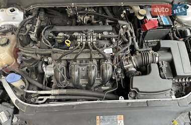 Седан Ford Fusion 2013 в 