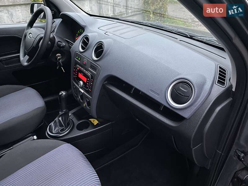 Хетчбек Ford Fusion 2008 в Вінниці