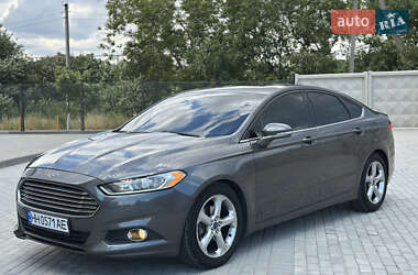 Седан Ford Fusion 2014 в Одесі