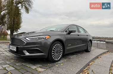 Седан Ford Fusion 2018 в  фото 3 Седан Ford Fusion 2018 в