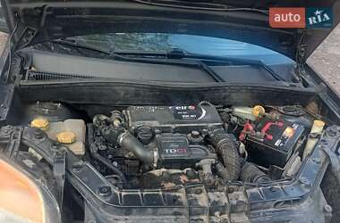 Хэтчбек Ford Fusion 2003 в Луцке
