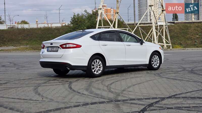 Седан Ford Fusion 2015 в Києві
