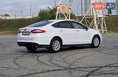 Седан Ford Fusion 2015 в  фото 10 Седан Ford Fusion 2015 в