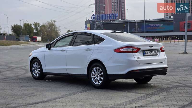 Седан Ford Fusion 2015 в Києві