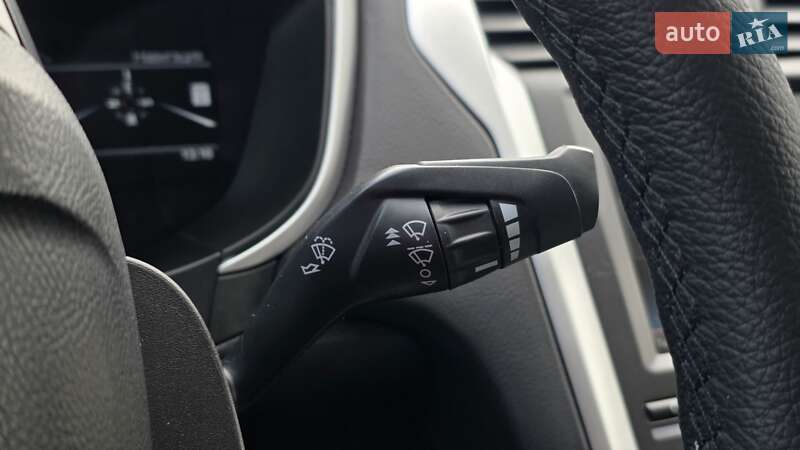 Седан Ford Fusion 2015 в Києві