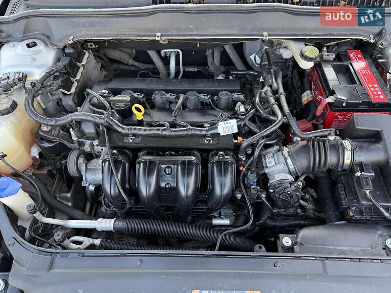 Седан Ford Fusion 2013 в Шептицькому