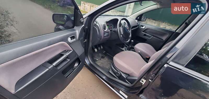 Хетчбек Ford Fusion 2007 в Вінниці