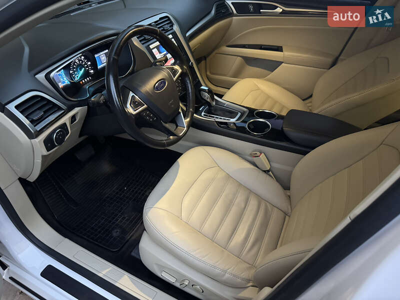 Седан Ford Fusion 2013 в Одессе