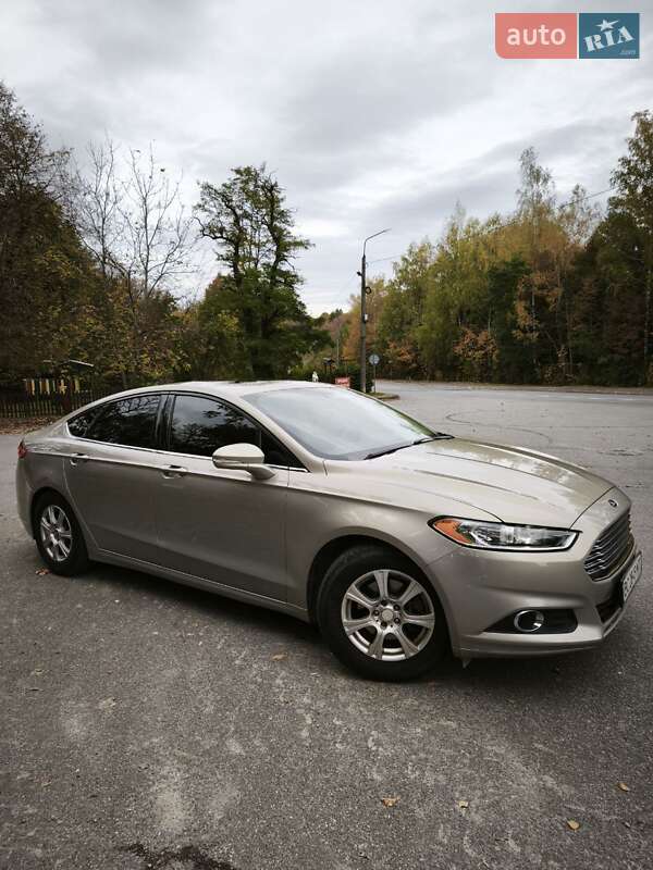 Седан Ford Fusion 2014 в Трускавці