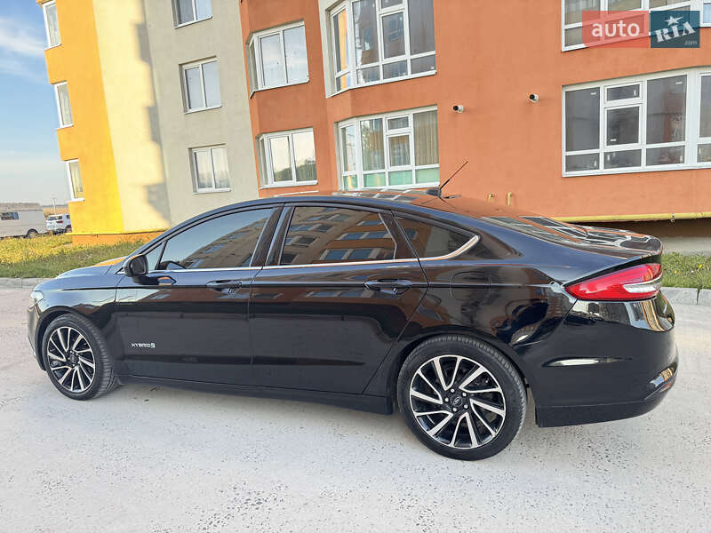 Седан Ford Fusion 2016 в Хмельницком