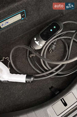 Седан Ford Fusion 2013 в 