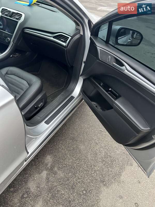 Седан Ford Fusion 2014 в Киеве фото 25 Седан Ford Fusion 2014 в Киеве