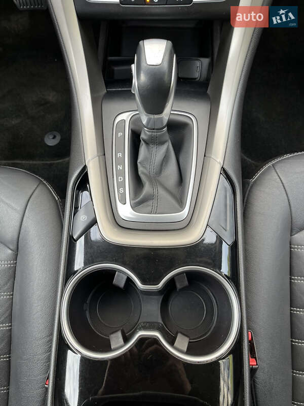 Седан Ford Fusion 2015 в Киеве