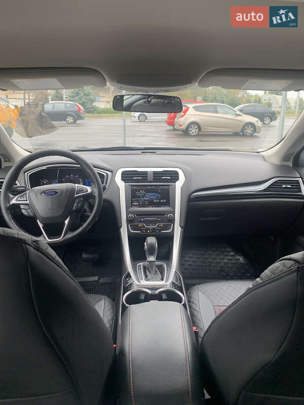 Седан Ford Fusion 2015 в Києві