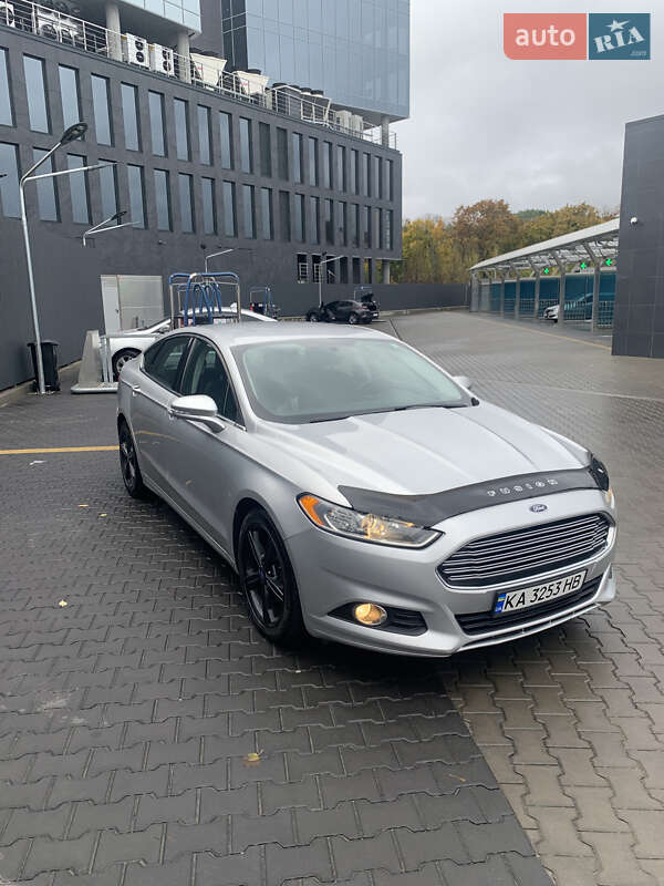 Седан Ford Fusion 2015 в Києві